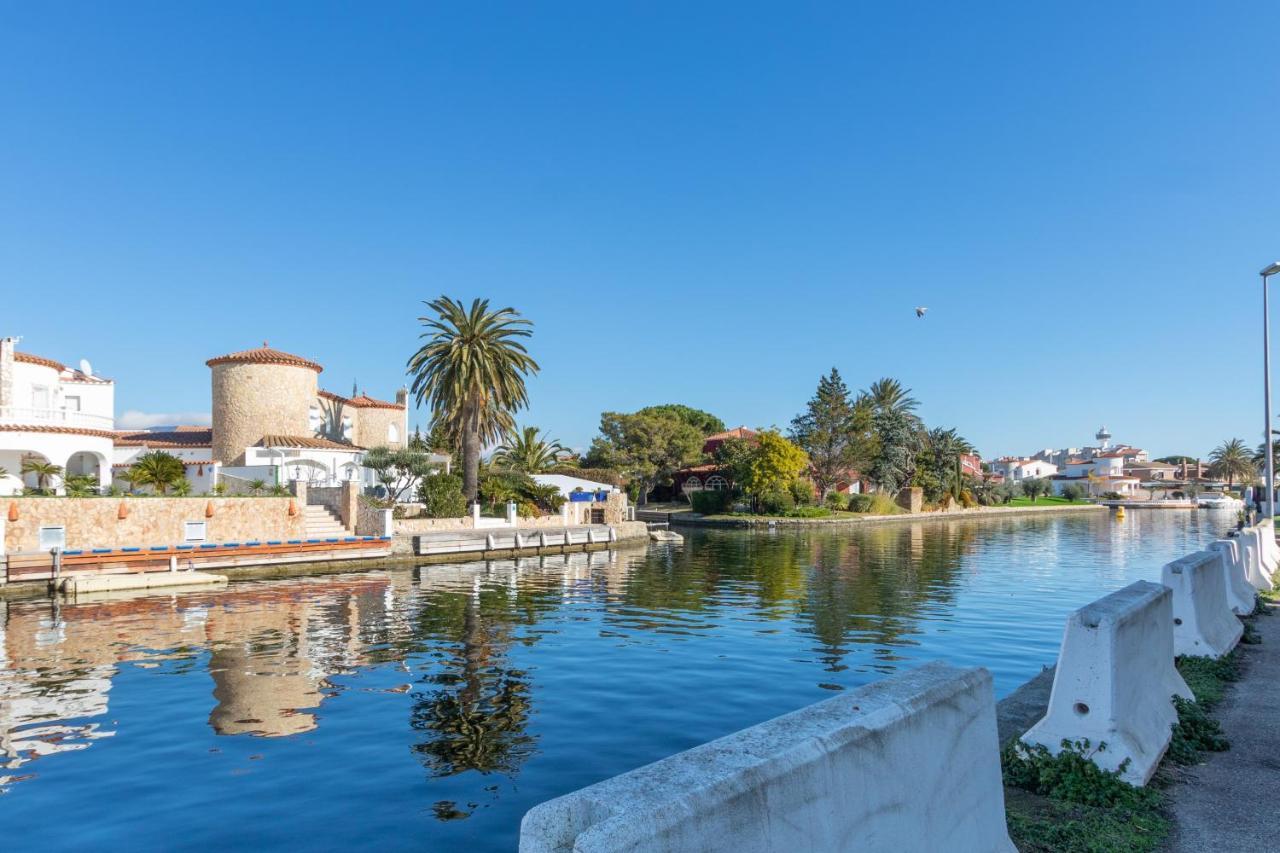 Empurialola - Precioso Apartamento Vistas A Los Canales En Empuriabrava- 146 Extérieur photo